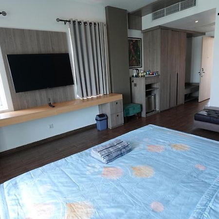 Chilchill Hotel Riverside Пном Пен Екстериор снимка