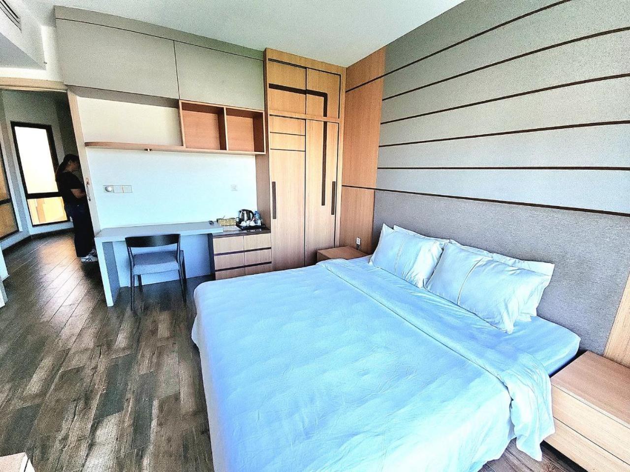 Chilchill Hotel Riverside Пном Пен Екстериор снимка