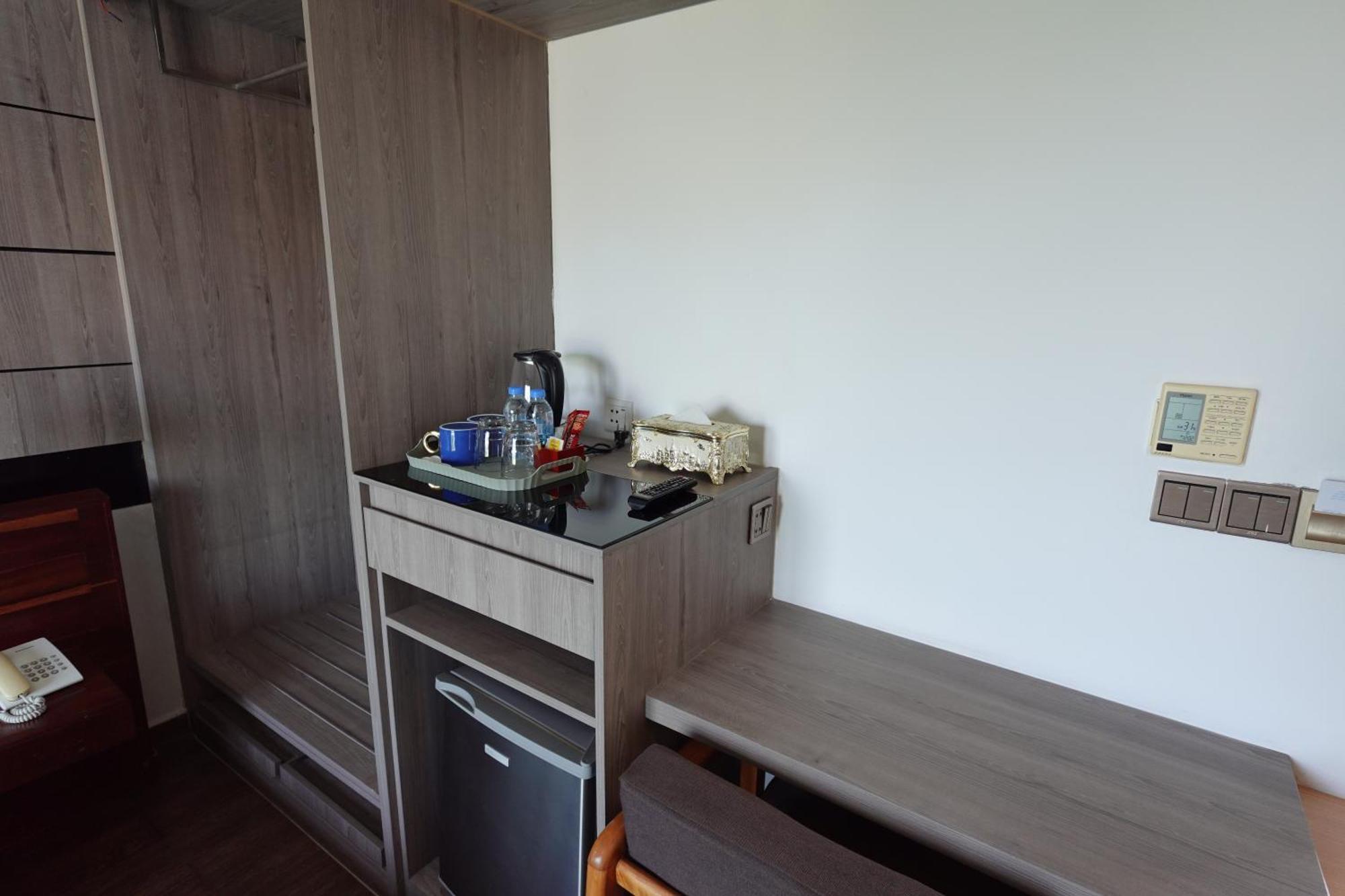 Chilchill Hotel Riverside Пном Пен Екстериор снимка