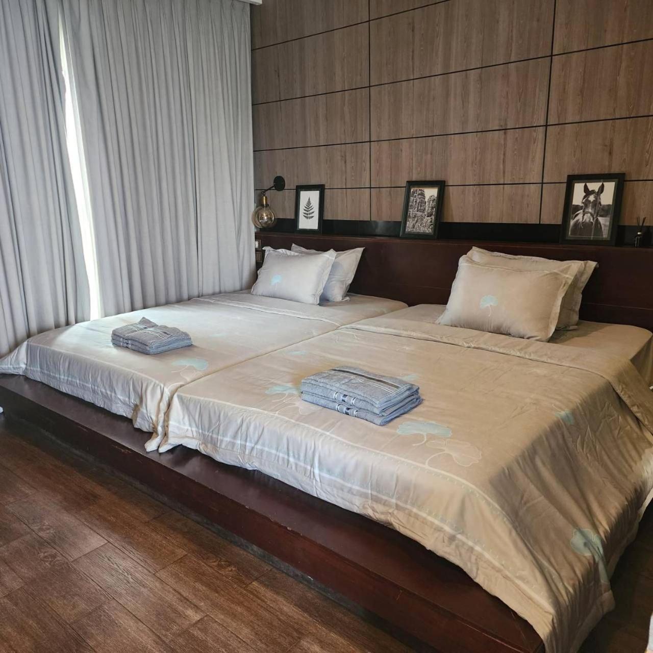 Chilchill Hotel Riverside Пном Пен Екстериор снимка
